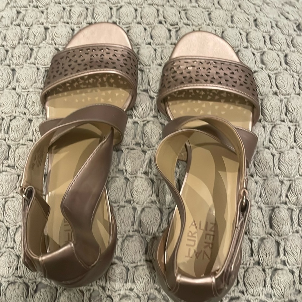 Women’s Size 10 shoes